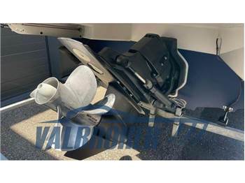 Sea Ray 250 SLX