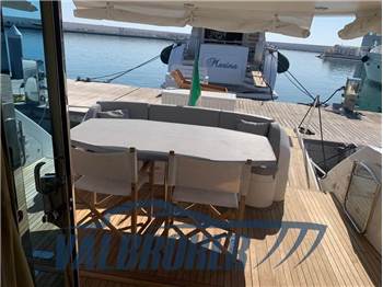 Fairline SQUADRON 62