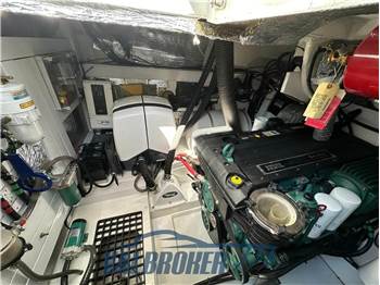 Sealine SC 38