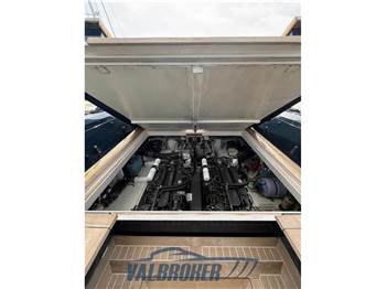 Wally Tender 47