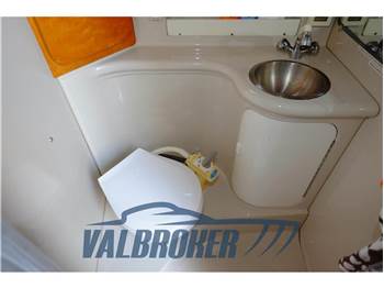 Regal Marine COMMODORE 2665