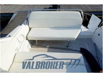 Regal Marine COMMODORE 2665