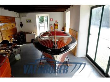 Chris Craft wood