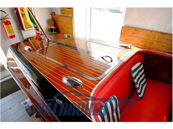 Chris Craft wood