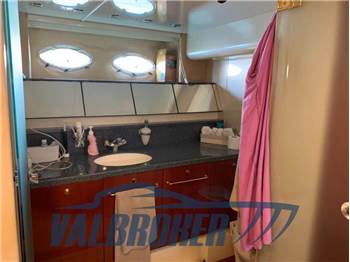 Fairline SQUADRON 62