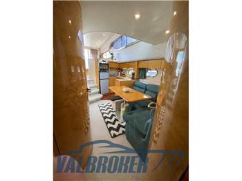 Princess Yachts 470 Fly