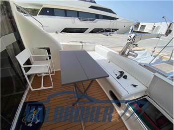 Princess Yachts 470 Fly