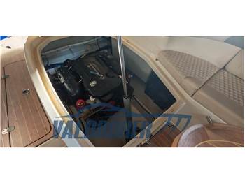 Chris Craft LAUNCH 28 GT - Heritage Edition