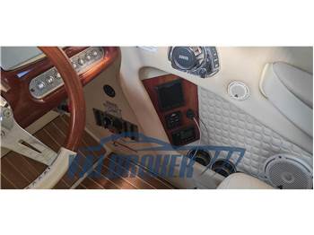 Chris Craft LAUNCH 28 GT - Heritage Edition