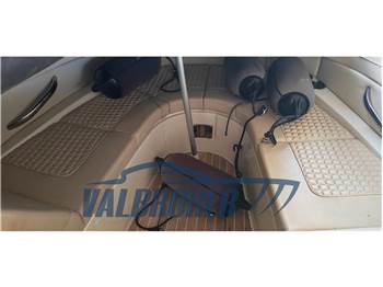 Chris Craft LAUNCH 28 GT - Heritage Edition