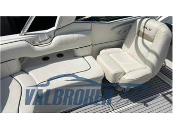 Sea Ray 250 SLX