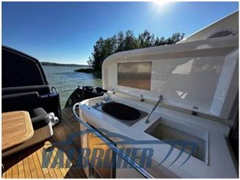 Sunseeker Predator 64