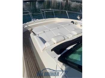 Sea Ray 320 Sundancer