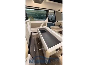 Axopar 45 Cross Cabin