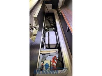 Axopar 45 Cross Cabin