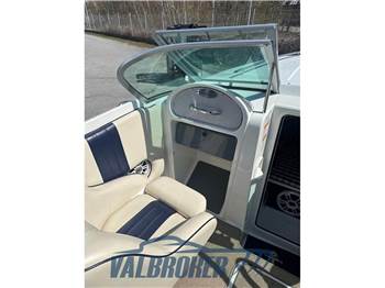 Chris Craft CORSAIR 25