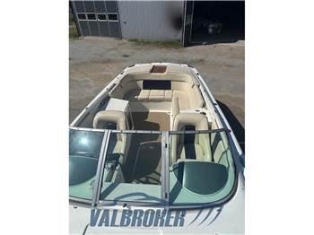 Chris Craft CORSAIR 25