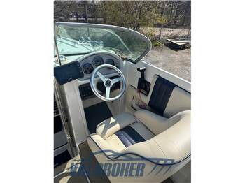 Chris Craft CORSAIR 25