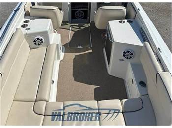 Chris Craft CORSAIR 25