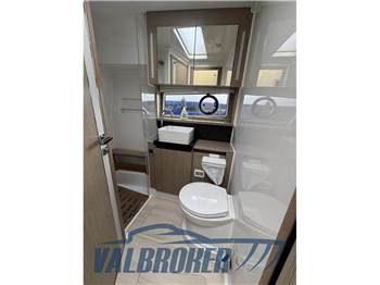 Sealine F430