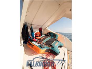 Cranchi Endurance 39