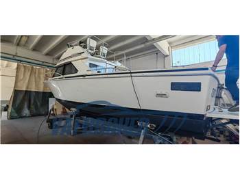 Bertram Yacht 28 Fly