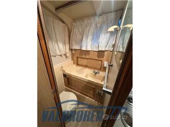 Bertram Yacht 28 Fly