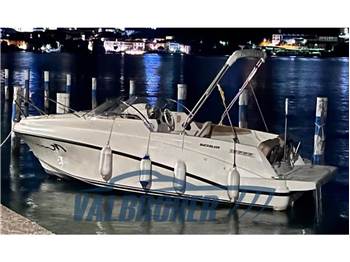 Quicksilver Activ 640 Cabin