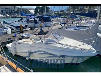 Quicksilver Activ 640 Cabin