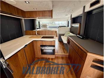 Galeon 460 fly