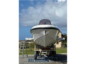 Ala Yachts Ala 8 Walkaround