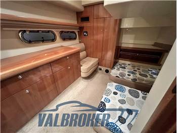 Sealine C 39