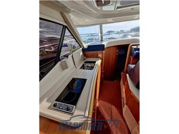 Sealine C 39