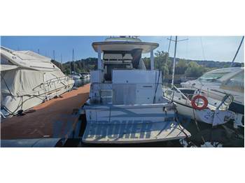 Carver Boat 400