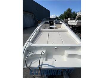 Performance Marine 907 Performance