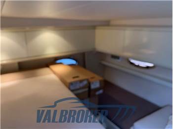 Pershing 40