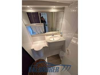 Pershing 40