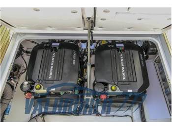 Fairline F-Line 33