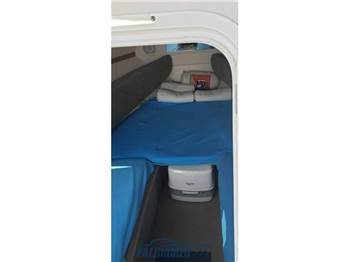 Four Winns 245 SUNDOWNER