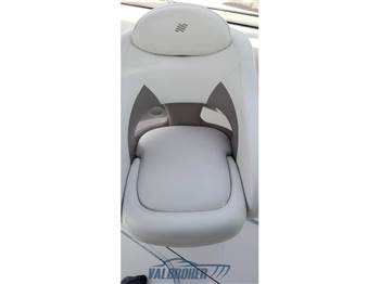 Four Winns 245 SUNDOWNER