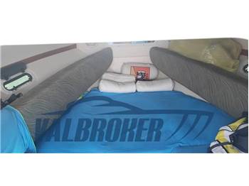 Four Winns 245 SUNDOWNER