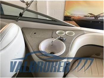 Four Winns 245 SUNDOWNER