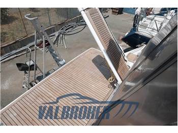 Sealine SC 35