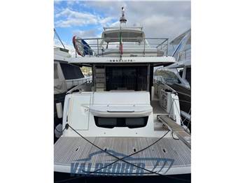 Absolute Navetta 52