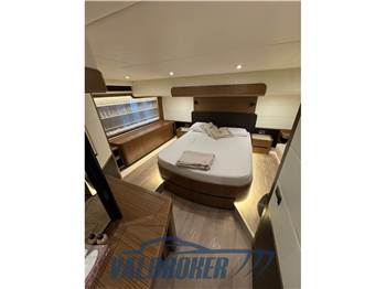 Absolute Navetta 52