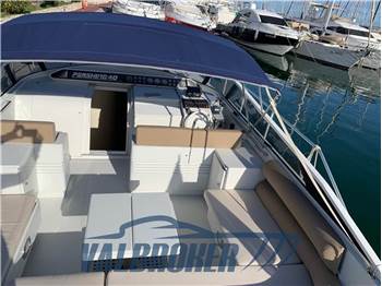 Pershing 40