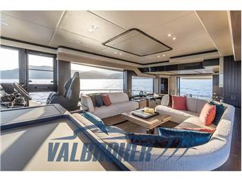 Absolute Navetta 53