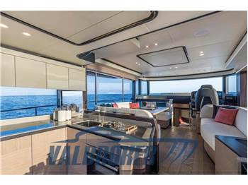Absolute Navetta 53