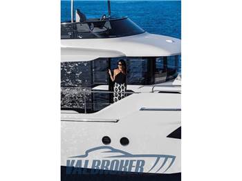 Absolute Navetta 53