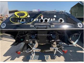 Fountain 38 LIGHTNING